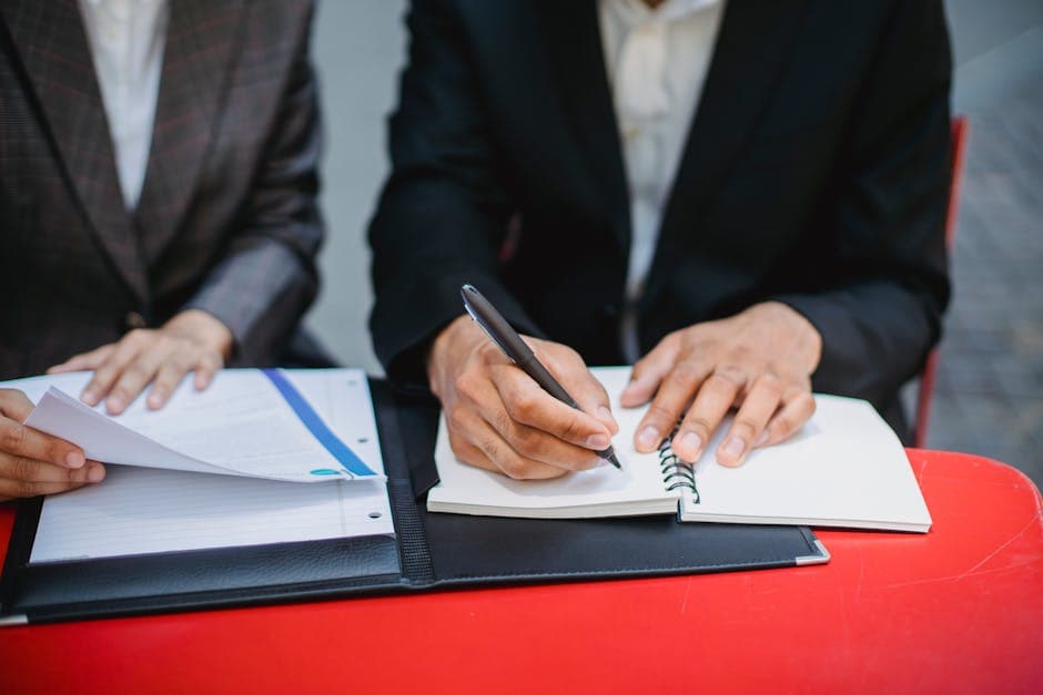 How to Create Meeting Minutes from Audio Recordings in 2026